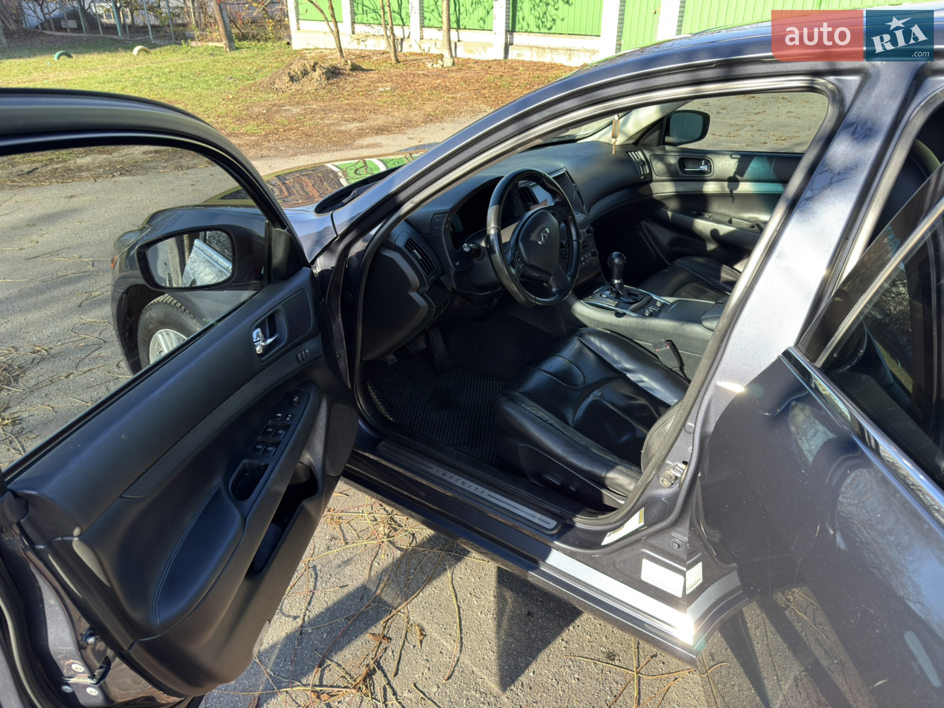 2010 Infiniti G - мініатюра 9