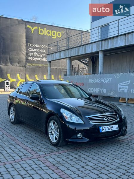 Infiniti G25 2012