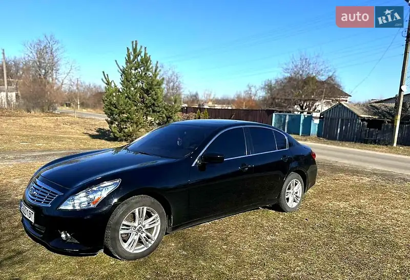 Infiniti G25 2010