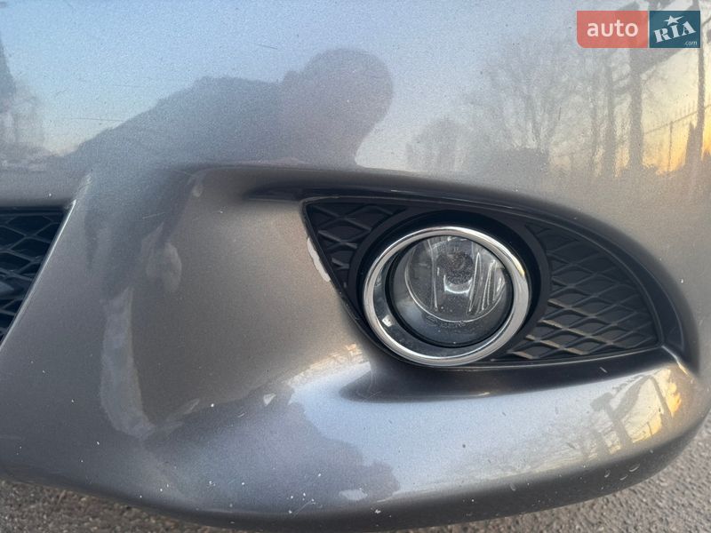 Седан Infiniti G25 2012 в Александрие