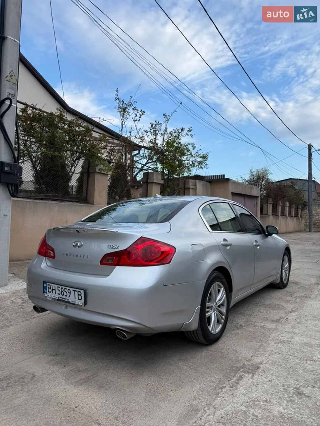 2011 Infiniti G - мініатюра 3