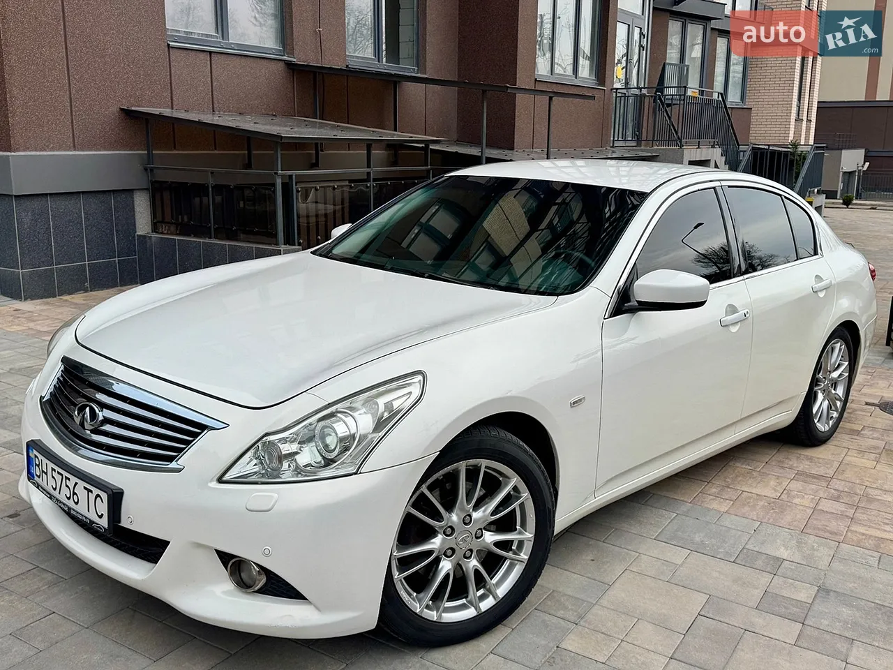 2011 Infiniti G - мініатюра 19