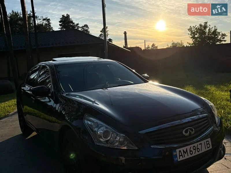 Infiniti G25 2010