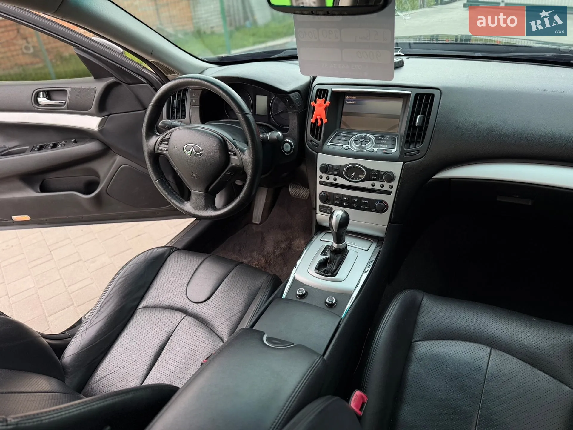 2010 Infiniti G - мініатюра 9