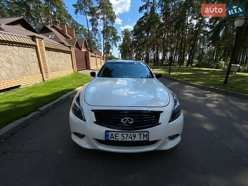Infiniti G25 2012