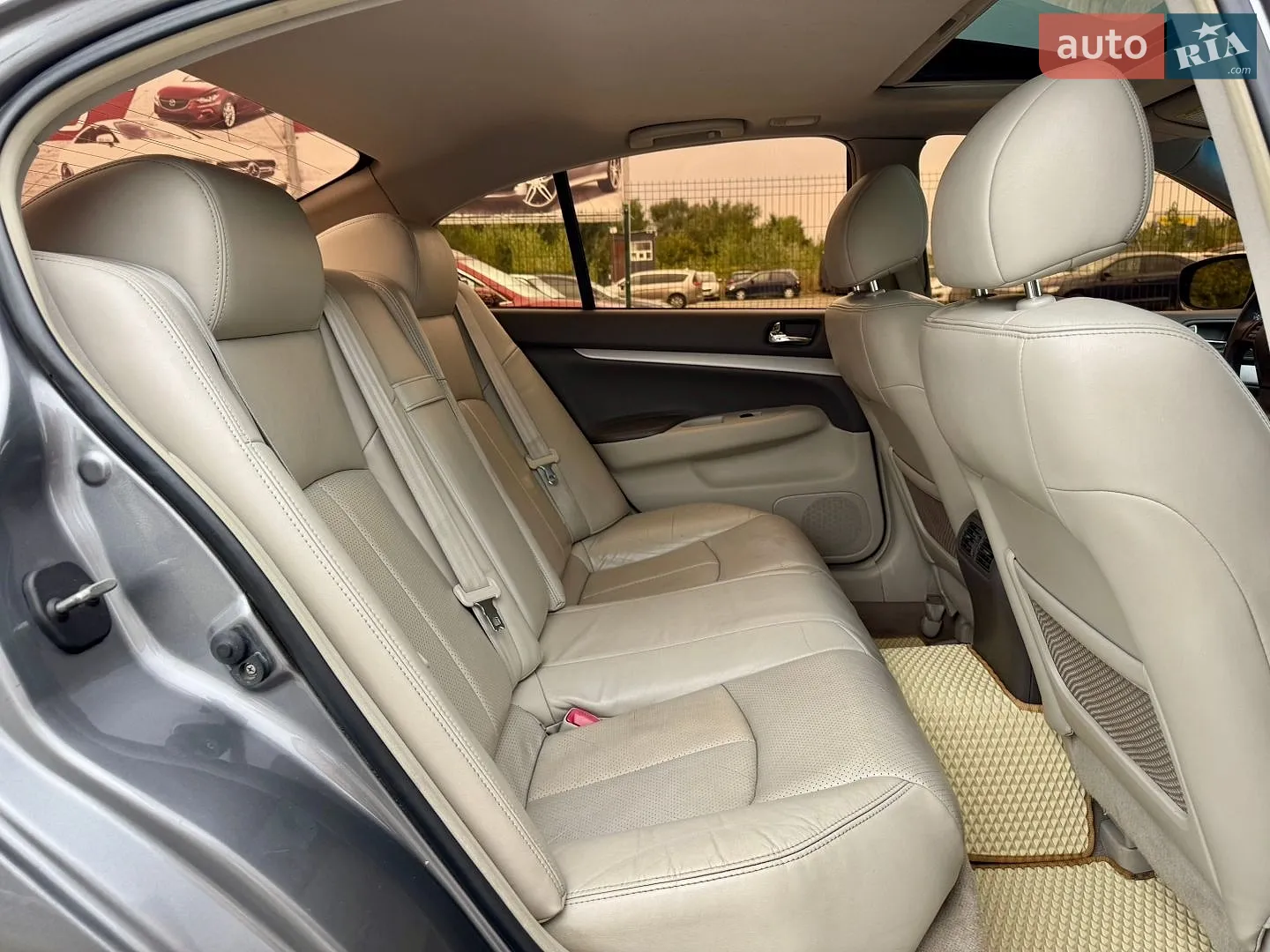 2011 Infiniti G - мініатюра 42