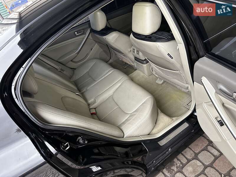 Седан Infiniti G35 2004 в Костянтинівці (Краматорського району)