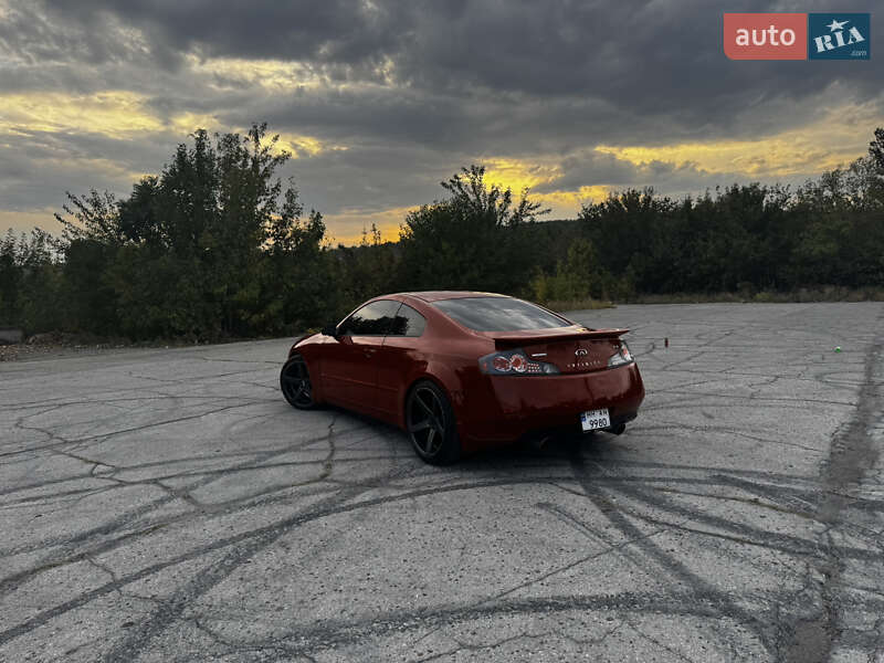Купе Infiniti G35 2005 в Одессе