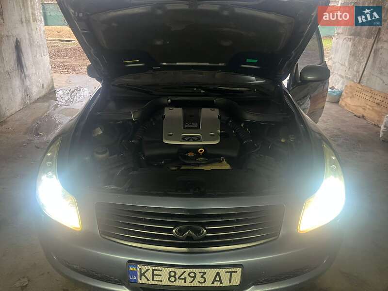 Седан Infiniti G35 2008 в Дніпрі