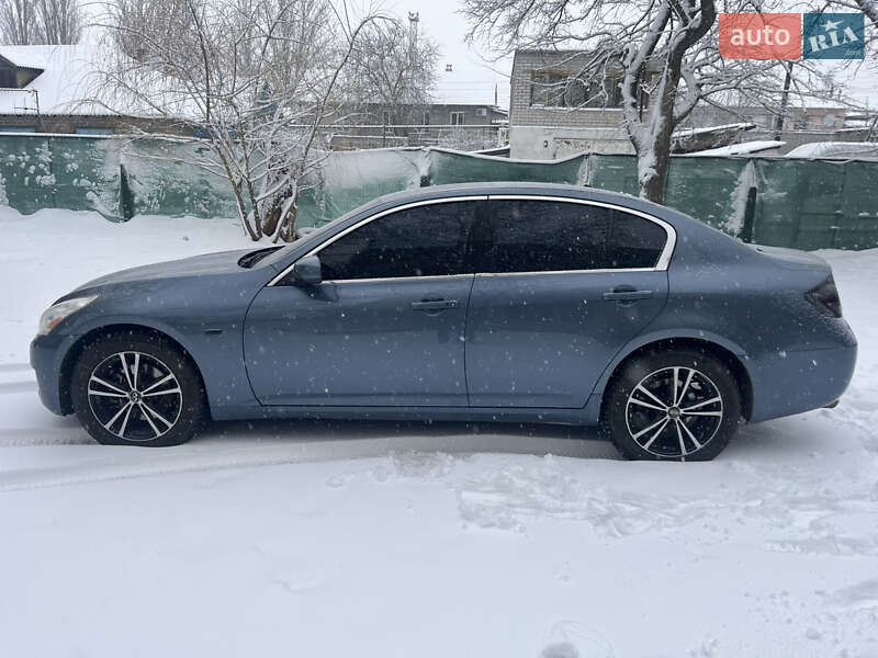 Седан Infiniti G35 2008 в Дніпрі