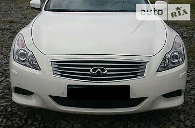 Кабриолет Infiniti G37 2013 в Львове