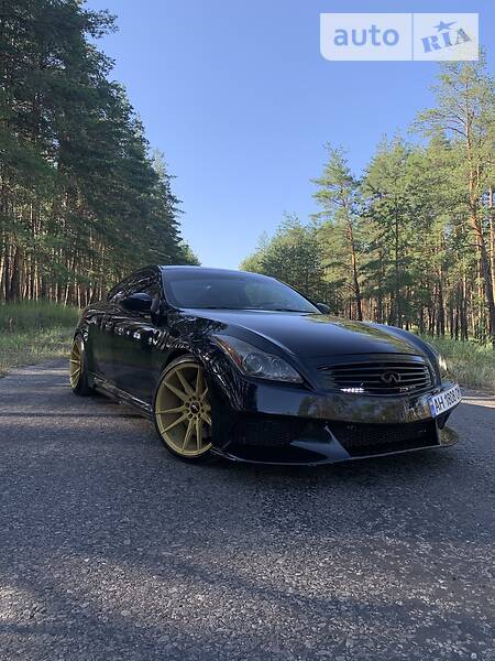 Купе Infiniti G37 2008 в Лимані