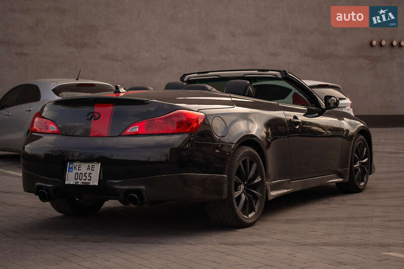 Кабріолет Infiniti G37 2013 в Кам'янському