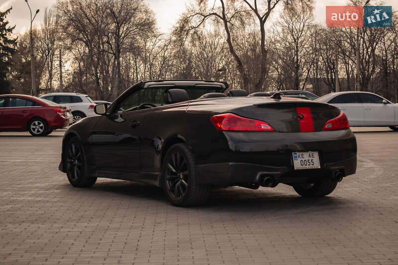 Кабріолет Infiniti G37 2013 в Кам'янському