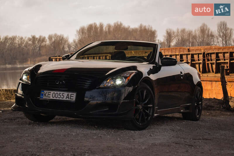 Кабріолет Infiniti G37 2013 в Кам'янському