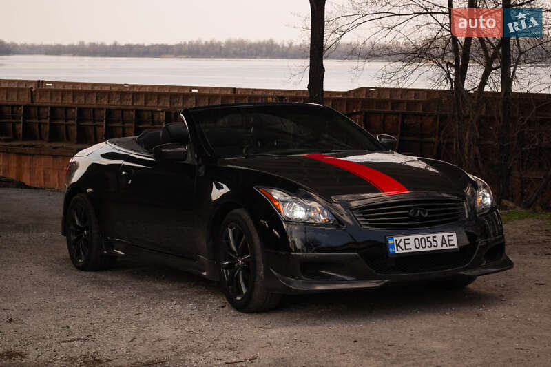 Кабріолет Infiniti G37 2013 в Кам'янському