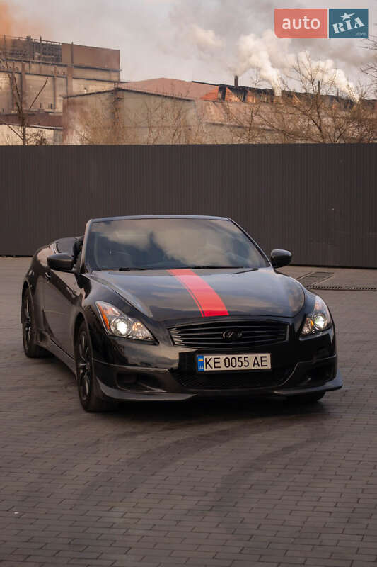 Кабріолет Infiniti G37 2013 в Кам'янському