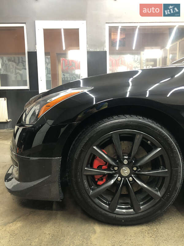 Кабріолет Infiniti G37 2013 в Кам'янському