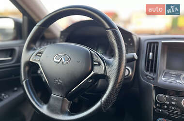 Седан Infiniti G37 2012 в Луцке