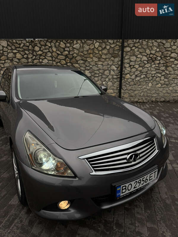 Седан Infiniti G37 2013 в Тернополе