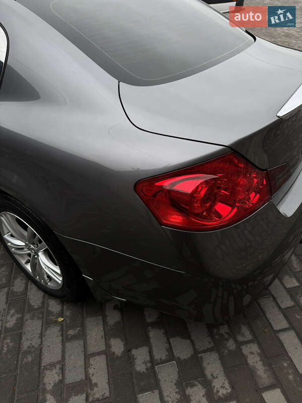 Седан Infiniti G37 2013 в Тернополе
