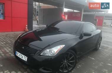 Купе Infiniti G37 2007 в Калуші