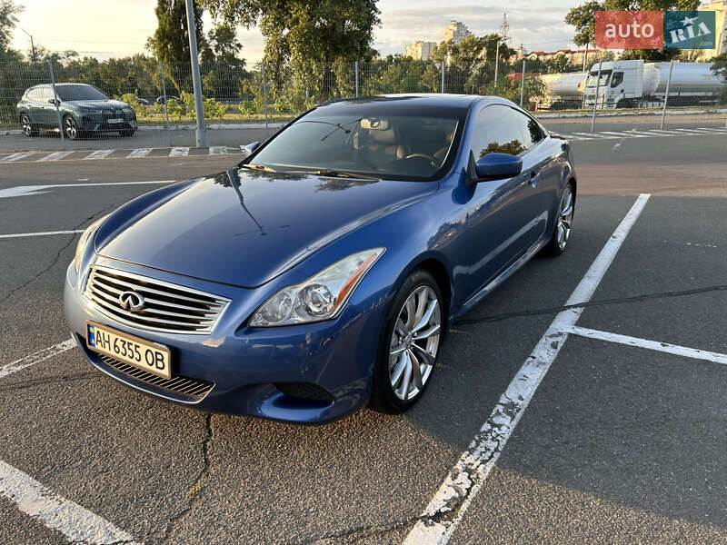 Купе Infiniti G37 2007 в Києві