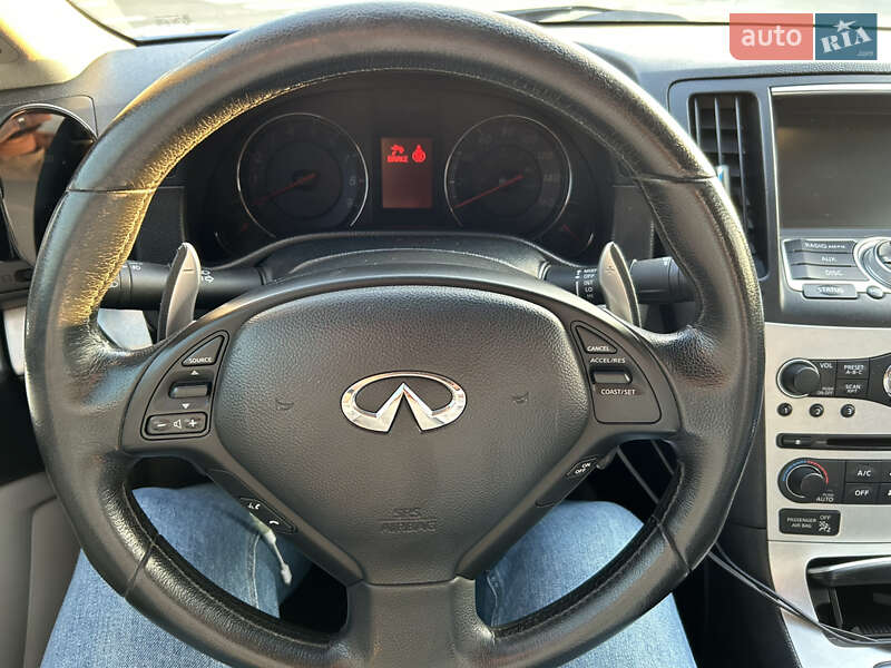Купе Infiniti G37 2007 в Києві