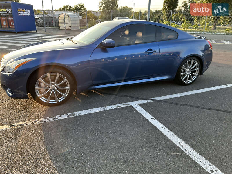Купе Infiniti G37 2007 в Києві