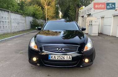 Седан Infiniti G37 2012 в Киеве