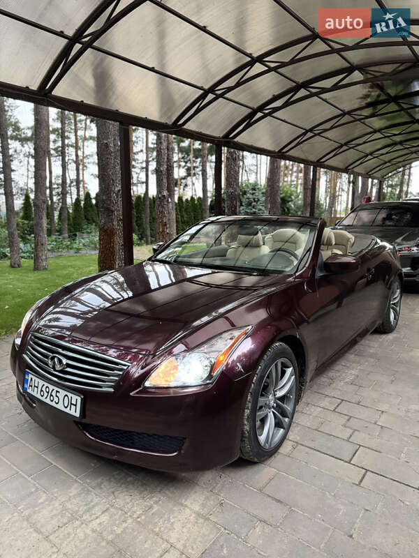 Infiniti G37 2010