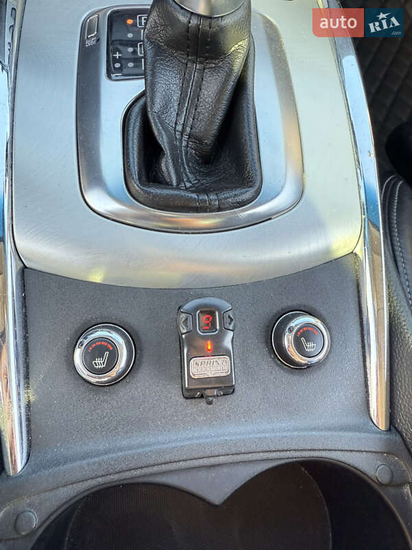 Купе Infiniti G37 2009 в Києві