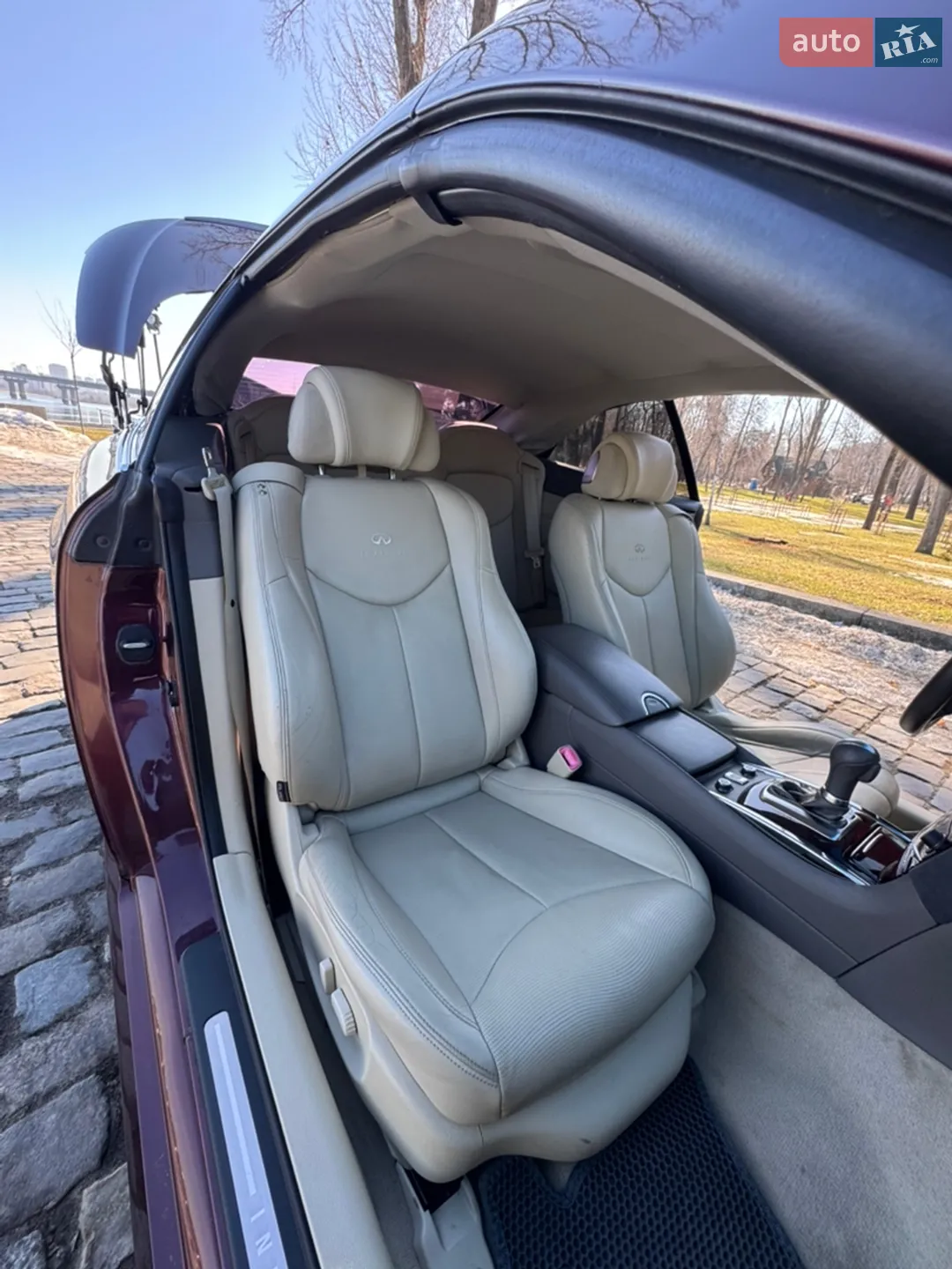2010 Infiniti G - мініатюра 32