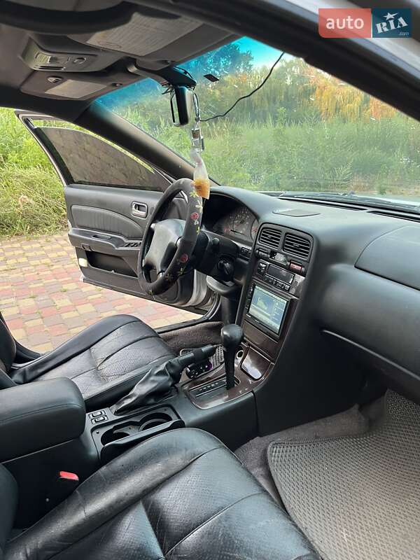 Седан Infiniti I30 1998 в Днепре