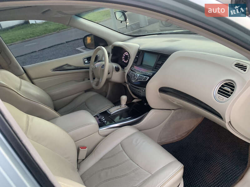 Внедорожник / Кроссовер Infiniti JX35 2013 в Херсоне