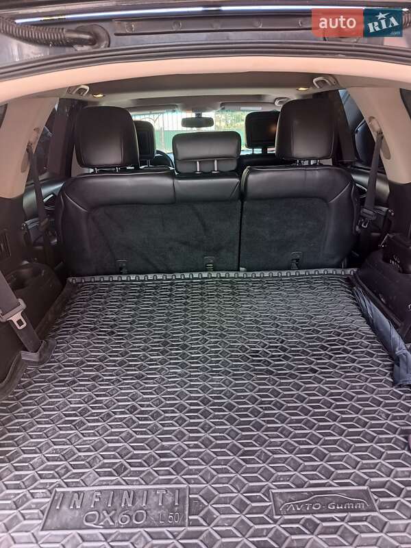 Позашляховик / Кросовер Infiniti JX35 2013 в Івано-Франківську