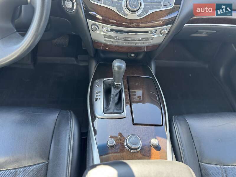Позашляховик / Кросовер Infiniti JX35 2013 в Києві