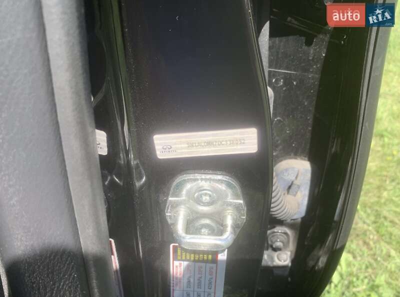 Позашляховик / Кросовер Infiniti JX35 2013 в Полтаві