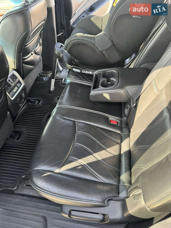 Позашляховик / Кросовер Infiniti JX35 2013 в Львові