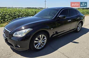 Седан Infiniti M25 2011 в Умани