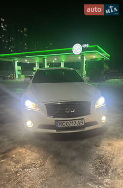 Седан Infiniti M25 2012 в Киеве