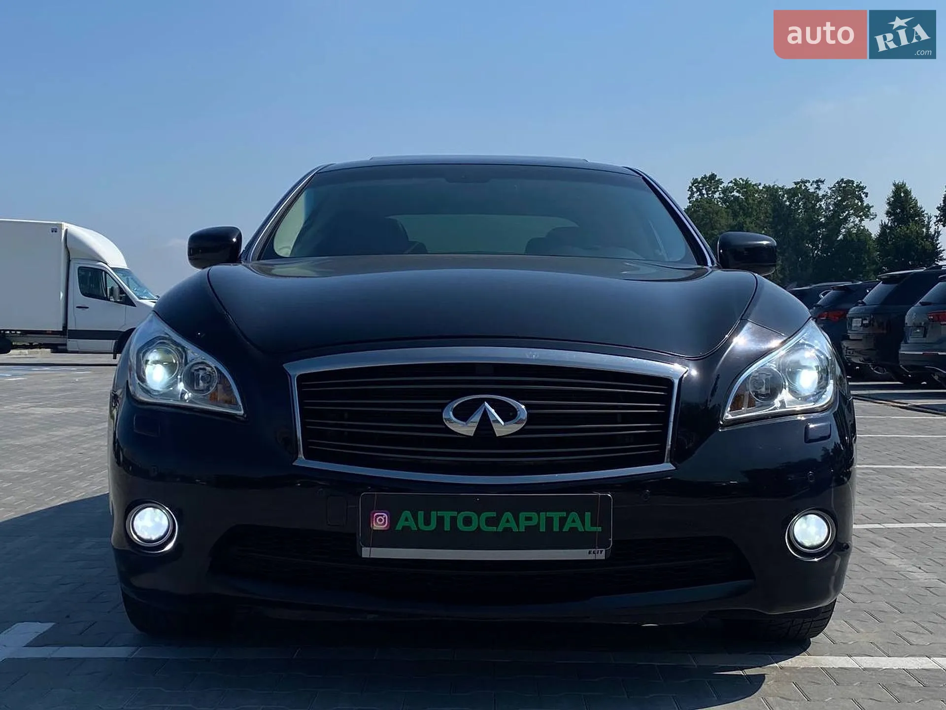 2011 Infiniti M - мініатюра 7