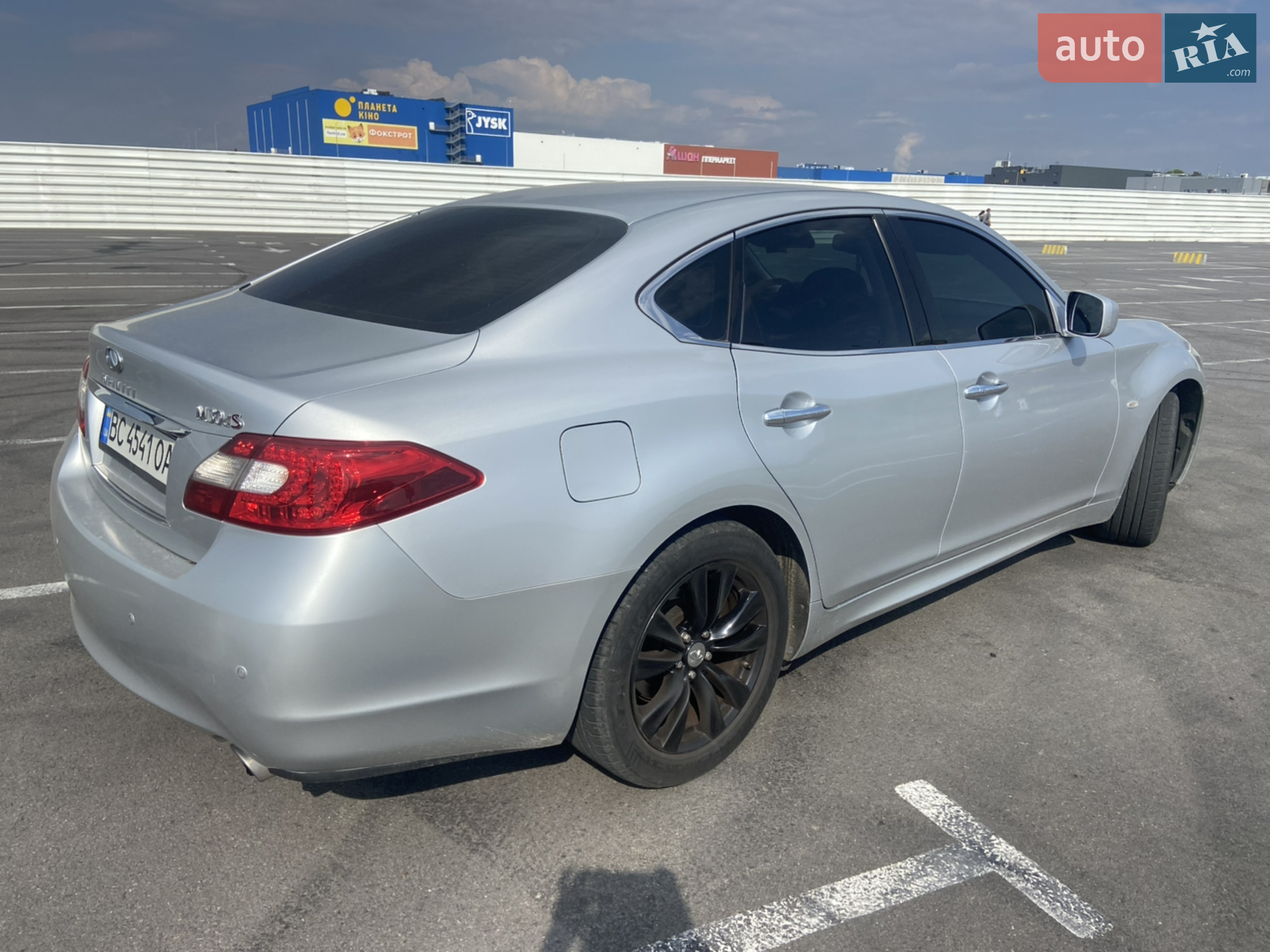2011 Infiniti M - мініатюра 5