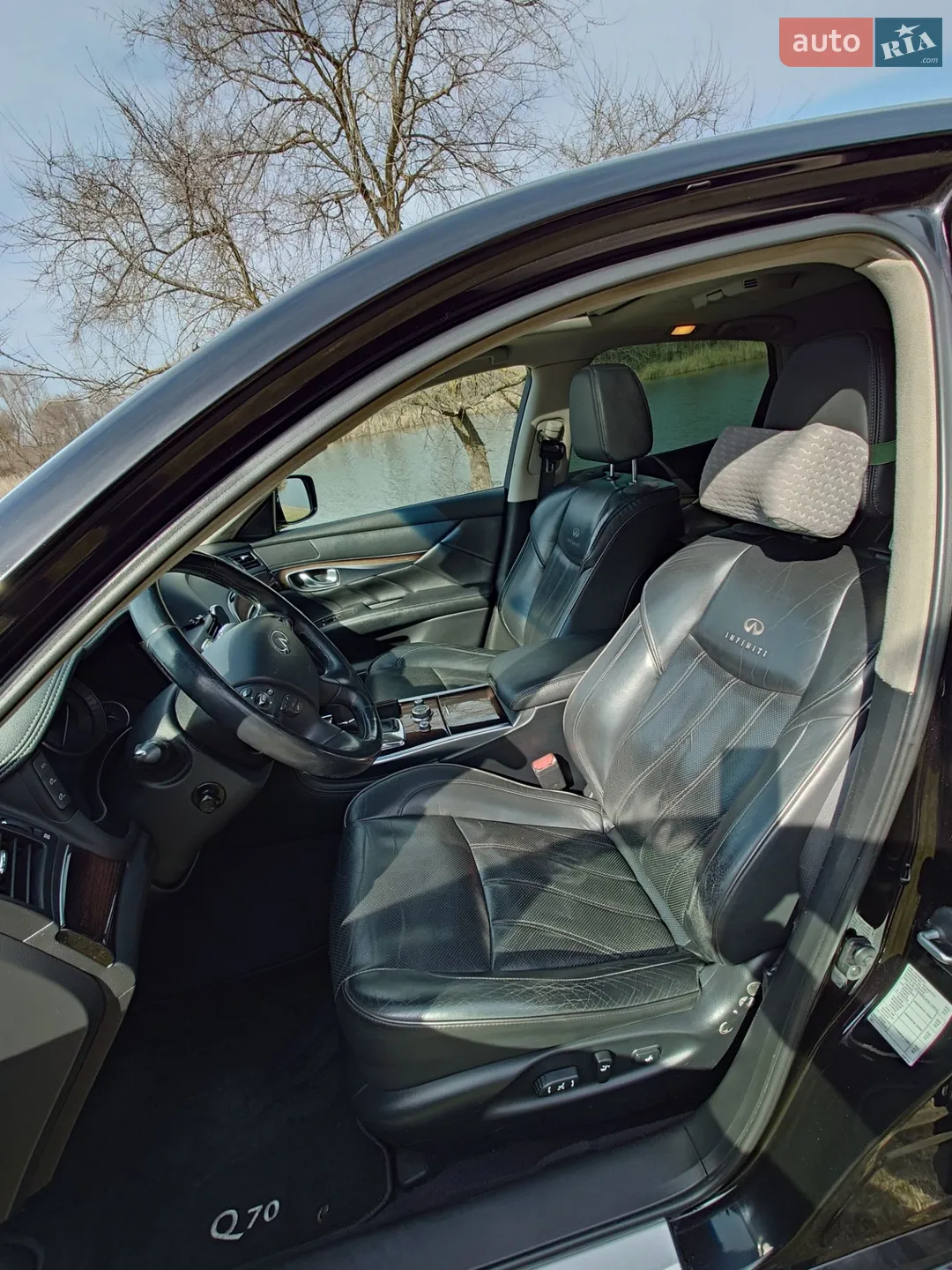 2011 Infiniti M - мініатюра 13