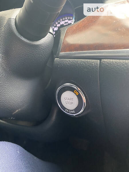 Седан Infiniti M35 2008 в Трускавці