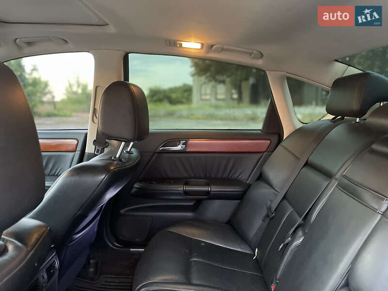 Седан Infiniti M35 2007 в Валках