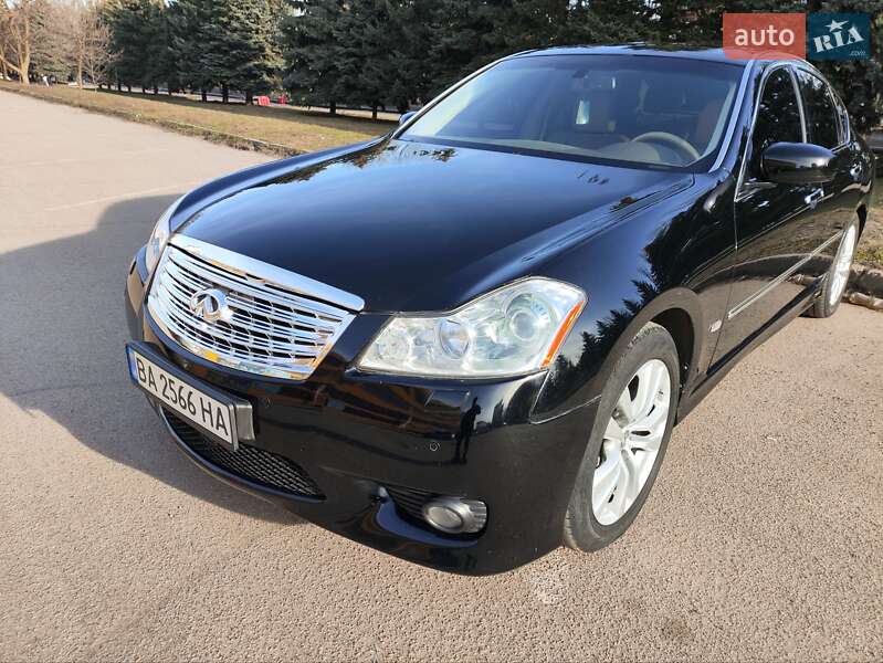 Infiniti M35 2008