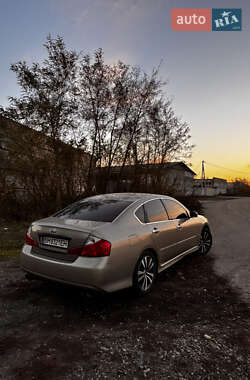 Седан Infiniti M35 2008 в Лубнах