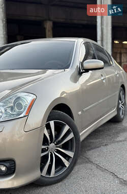 Седан Infiniti M35 2008 в Лубнах