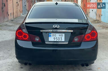 Седан Infiniti M35 2005 в 